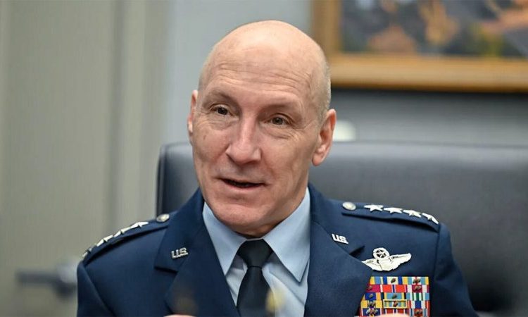 Allvin es el quinto líder militar estadounidense que dimite desde la llegada Donald Trump en enero.