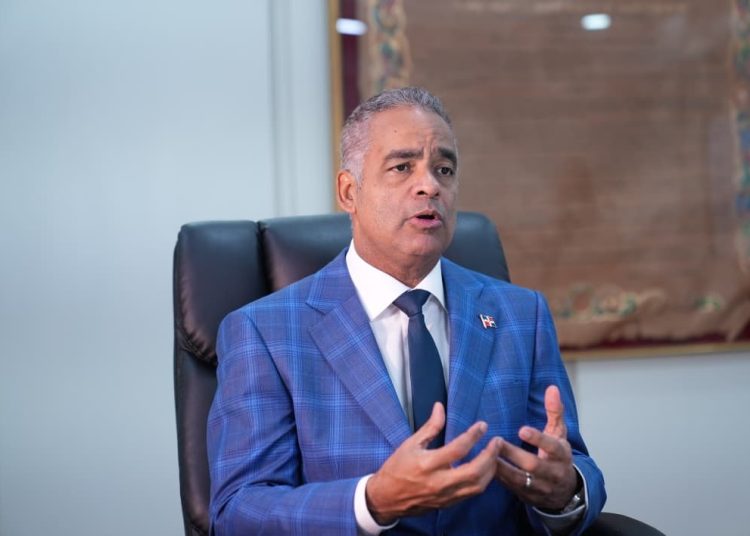 De cara al 2028, Santos afirmó que el país duplicará la generación de energías renovables.