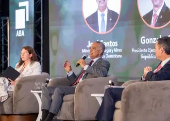 Durante su participación en el panel “Desafíos y oportunidades en la transición energética en América Latina y el Caribe”, en el marco del III Congreso Latinoamericano de Banca Sostenible e Inclusiva, enfatizó la relación entre el crecimiento económico y la capacidad energética. 