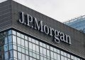 JPMorgan anuncia lanzamiento de "Security and Resiliency Initiative", un plan de US$1.5 billones a diez años para financiar industrias críticas para la seguridad nacional.