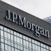 JPMorgan anuncia lanzamiento de "Security and Resiliency Initiative", un plan de US$1.5 billones a diez años para financiar industrias críticas para la seguridad nacional.