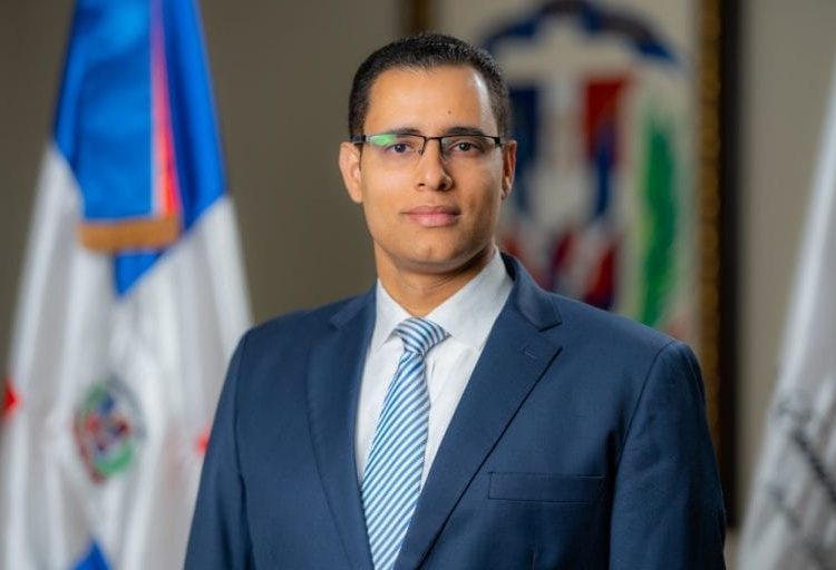 Pese a los desafíos, el economista afirmó que República Dominicana es resiliente ante crisis internacionales.