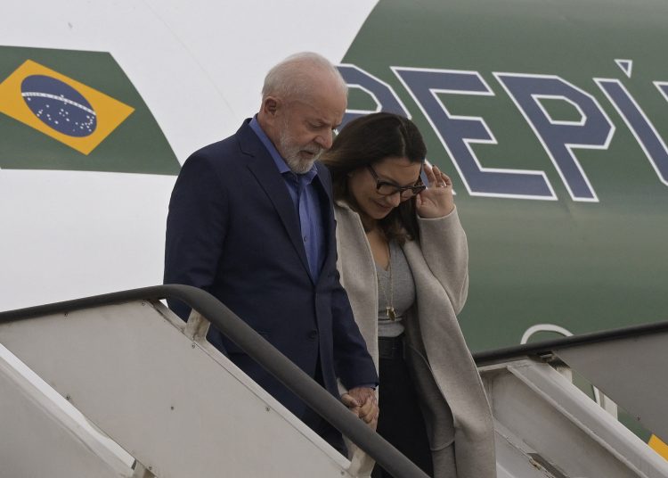 Al parecer, fue causado por un pájaro que impactó en una turbina del Airbus A319.