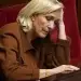 La sentencia considera que Le Pen heredó en 2009 el "papel central" de su padre como instigador del sistema de financiación del partido con el dinero de los asistentes parlamentarios de la Eurocámara y lo ejerció "autoridad y determinación", por lo que le impuso la mayor condena.