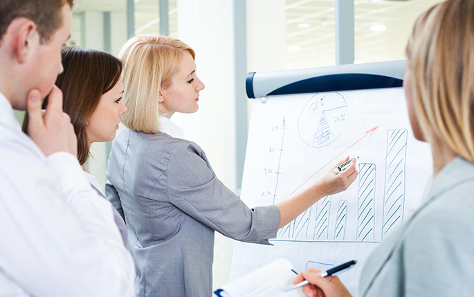 La mujer escala cada día más hacia puestos de mayor relevancia.