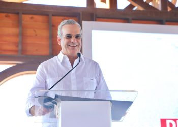 Luis Abinader, candidato presidencial por el PRM.