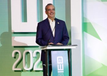 El mandatario encabeza acto de "Reconocimiento a la Inversión".