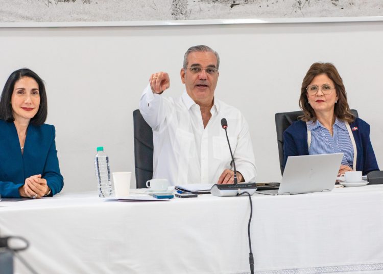 La agenda de trabajo incluyó la presentación de avances en áreas prioritarias como infraestructura, movilidad, servicios públicos, salud, vivienda, energía, agua potable, saneamiento, educación y desarrollo territorial.
