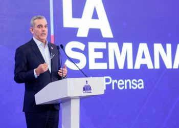 El presidente de la República, Luis Abinader, durante La Semanal, que celebra cada lunes en el Palacio Nacional.
