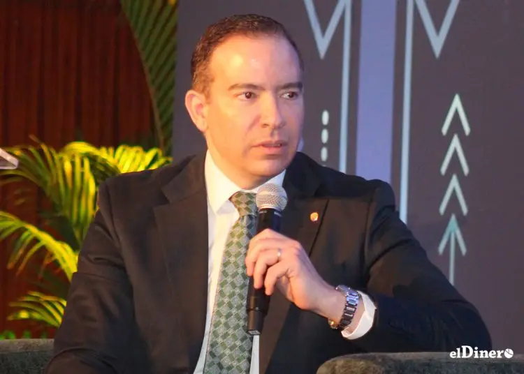 Luis Molina, vicepresidente senior de Banca Corporativa y Empresarial del Banco BHD.