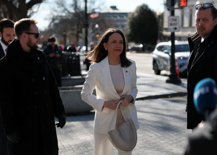 Creo que sería muy difícil para ella (Machado) ser la líder, dijo Trump.