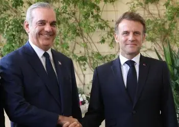 Macron calificó como  excelentes las relaciones entre ambos países.