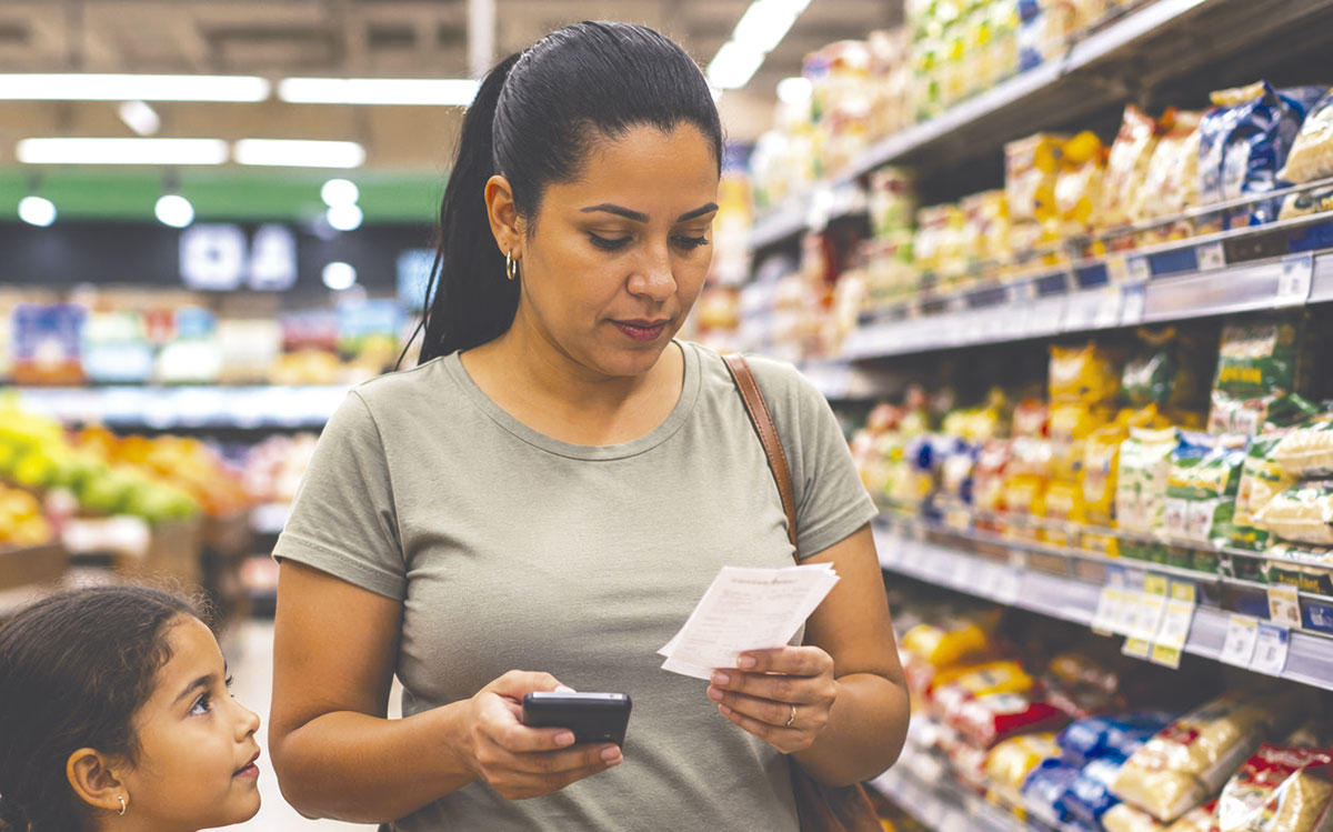 Mamá: ¿cómo ahorrar en las compras del supermercado y cuidar las finanzas del hogar?