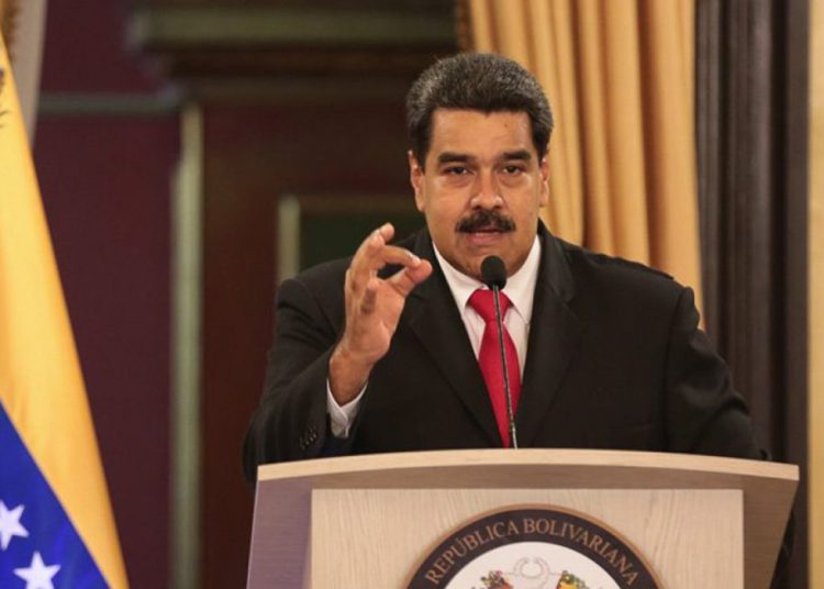 Nicolás Maduro y su esposa Cilia Flores fueron capturados y sacados del país, según el presidente Donald Trump.