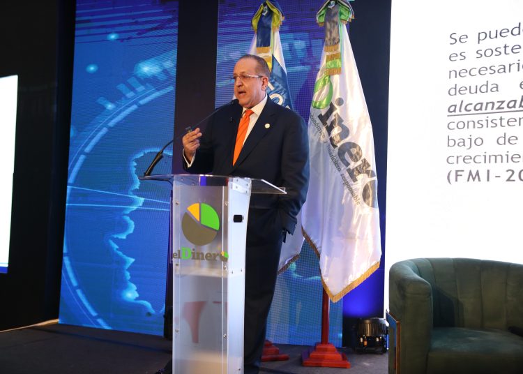 Dijo que una de las garantías de esa estabilidad macroeconómica se fundamente en el respeto de parte del Gobierno a la independencia del Banco Central.