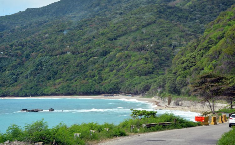 Malecón de Enriquillo, de camino a Pedernales.