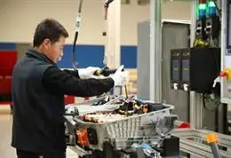 La lectura del PMI manufacturero de Caixin superó así la de la Oficina Nacional de Estadística (ONE), que se situó en 50.2 puntos, frente a los 49.1 anterior.