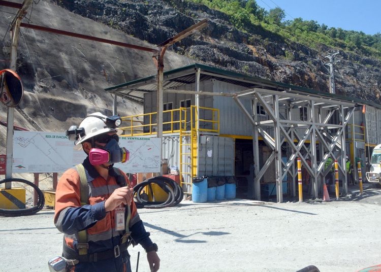 La actividad minera es la que paga mejores salarios en República Dominicana.