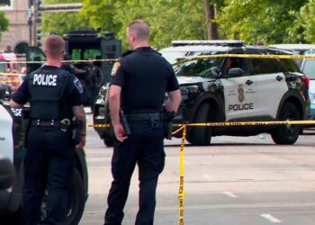 El tirador habría sido neutralizado por la policía.