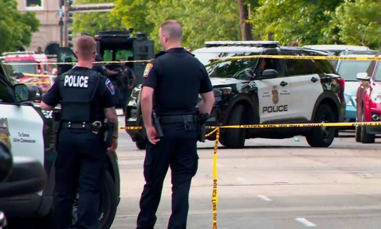 El tirador habría sido neutralizado por la policía.