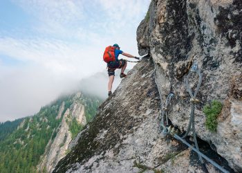 Escalar se está volviendo una disciplina cada vez más popular entre los apasionados de deportes o excursiones de extremo. | Fuente externa