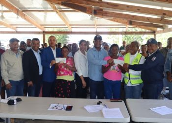 Durante la jornada, se compensó a 80 comunitarios de Monte Grande, quienes, en conjunto, recibieron un monto de RD$48 millones.