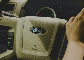 Por segmentos, las ventas de todocaminos SUV fueron de 455,284 unidades, un 5.3% superiores a las del primer semestre de 2023. - Unplash.