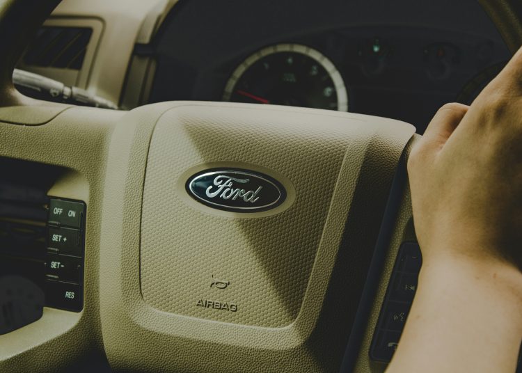 Por segmentos, las ventas de todocaminos SUV fueron de 455,284 unidades, un 5.3% superiores a las del primer semestre de 2023. - Unplash.