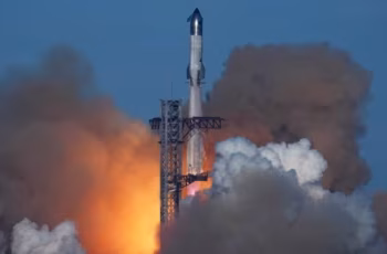 La compañía SpaceX señaló que durante la transmisión en directo había perdido contacto con el cohete, que debía amerizar en el océano Índico.