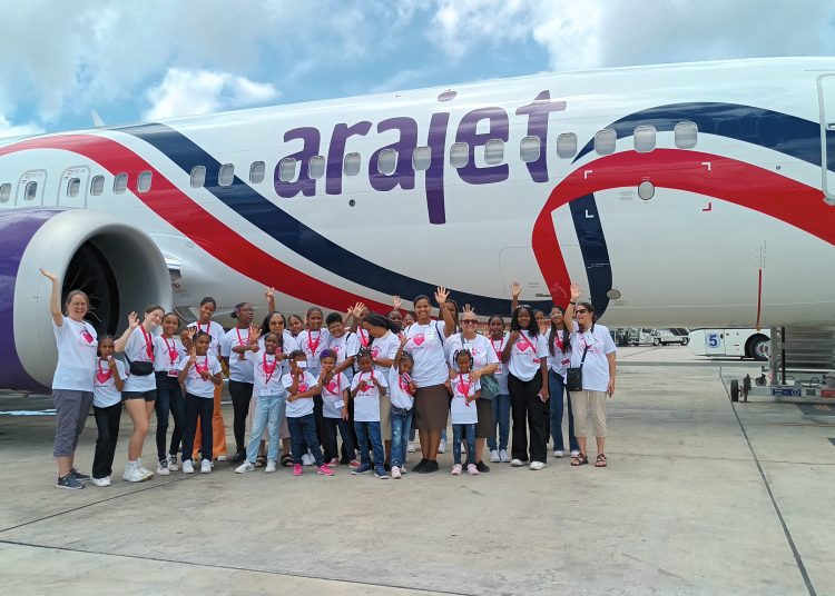 Las entidades tienen como propósito promover que niños y jóvenes conozcan las facilidades aeroportuarias e incentivarlos a que se interesen en carreras relacionadas con la aviación.