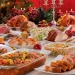 Durante las festividades navideñas son tradición el pollo y cerdo horneados, los espaguetis, lasañas y pastelones de plátano maduro.