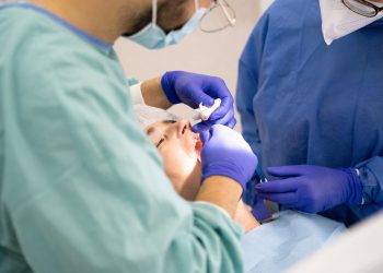 El sector público cuenta con un total de 3,500 especialistas dentales. Pixabay.