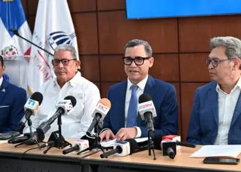 Las empresas visitadas fueron Renova Center (Almacén) y Renova Center SRL (SuplaxRD); Mundo Comercial H&L/SRL (IngcoRD); Endiam Import SRL; Sonsoles Aceros SRL; Fábrica Hong Fu SRL; Fábrica Super Mix SRL (Mi Casita); Lida Tubos de Acero SRL; Y&Z Plásticos SRL y Grupo Power Plastic SRL.