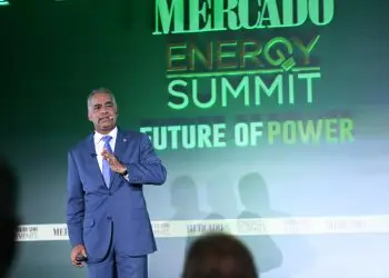 El titular de Energía y Minas señala importancia de regular la frecuencia, implementar sistemas de almacenamiento y avanzar en las licitaciones PPA para energías renovables.