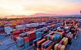 Los aranceles suspendidos temporalmente incluyen el 50% a Lesoto, el 49% a Camboya, el 46% a Vietnam, el 41% a Siria y otros países.