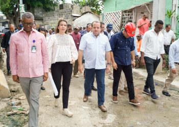 El ministro de la Presidencia aseguró que la ejecución del proyecto permitirá reducir la contaminación del río Ozama, mejorar la calidad del agua y reducir el vertido de desechos sólidos.