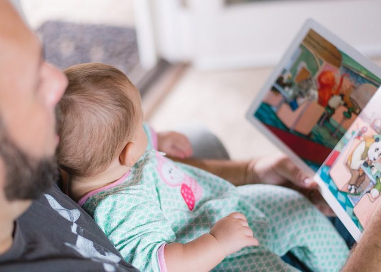El informe de la Cepal sostiene que, pese a los avances, aún existen desafíos significativos en cuanto a la duración de esta licencia, el origen del financiamiento, la cobertura y la protección laboral.