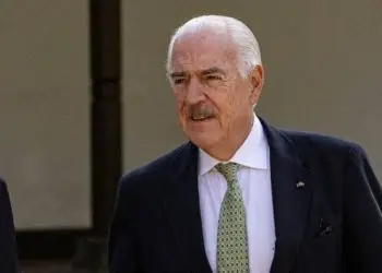 Deja a González Urrutia la decisión de que él vuelva a su país.