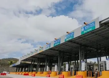 El titular de RD Vial, Hostos Rizik Lugo, informó que el peaje contará con diez carriles exclusivos para paso rápido.