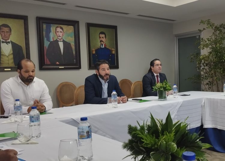 La información la ofreció Francisco Torres, superintendente de Pensiones (Sipen), durante un encuentro con periodistas y ejecutivos de medios.