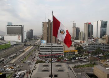 Perú redujo en 2025 su déficit fiscal al 2.2% de su PIB.