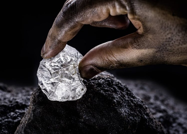 Litio - Fuente externa.