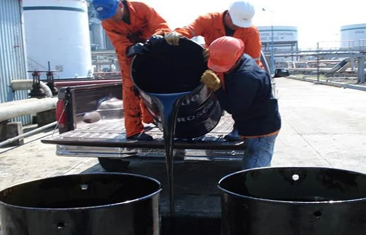 A las 9:10 hora local (13:10 GMT), los contratos de futuros del WTI para entrega en mayo sumaban US$69 centavos con respecto al cierre de la sesión anterior.