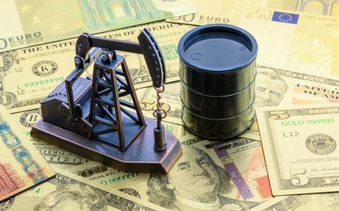 Los contratos de gas natural para entrega en junio cayeron un 3.06%, hasta US$1.93 por mil pies cúbicos, y los de gasolina con vencimiento el mismo mes bajaron un 3%, hasta US$2.58 el galón.