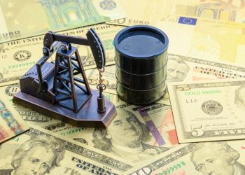 De acuerdo con un análisis del Banco Mundial, los precios del petróleo promediaron US$78 por barril en diciembre, frente a US$94 por barril en septiembre, anulando todas las ganancias acumuladas en el tercer trimestre de 2023.