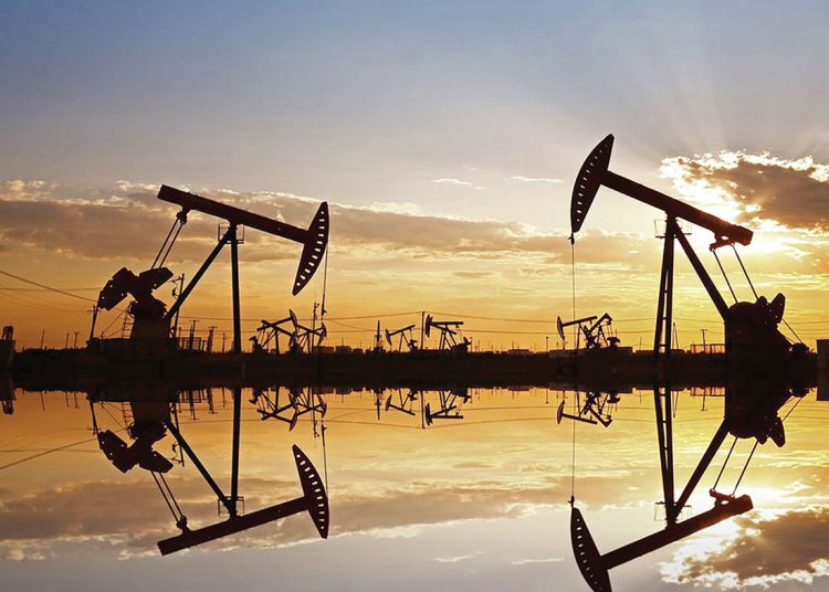 Los precios de oro negro se estabilizaron también gracias a que los indicadores económicos de los grandes consumidores.