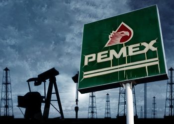 Por último, US$13,529.4 millones se usaron para comprar la refinería Deer Park en la ciudad estadounidense de Houston, Texas.