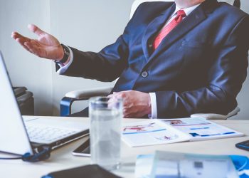 Otras actividades donde se muestra una diferencia porcentual notable son las actividades económicas dedicadas a la información y comunicaciones. - Fuente externa.
