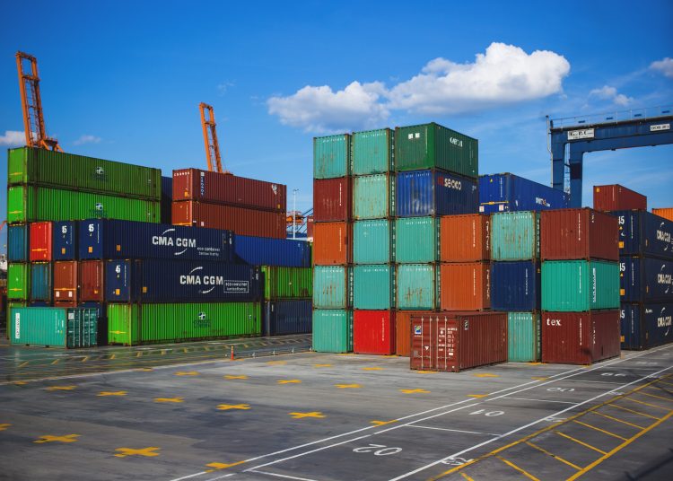 Sólo Guatemala y Perú, de América Latina, mantuvieron la misma cantidad de compañías a las cuales enviaron materias primas en 2021 y 2022. - Pexels.
