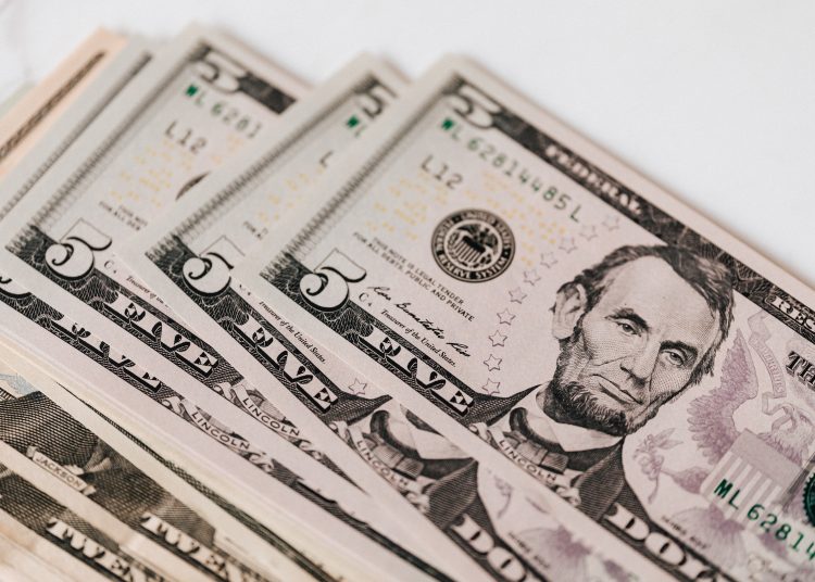 Dólar estadounidense - Fuente externa.